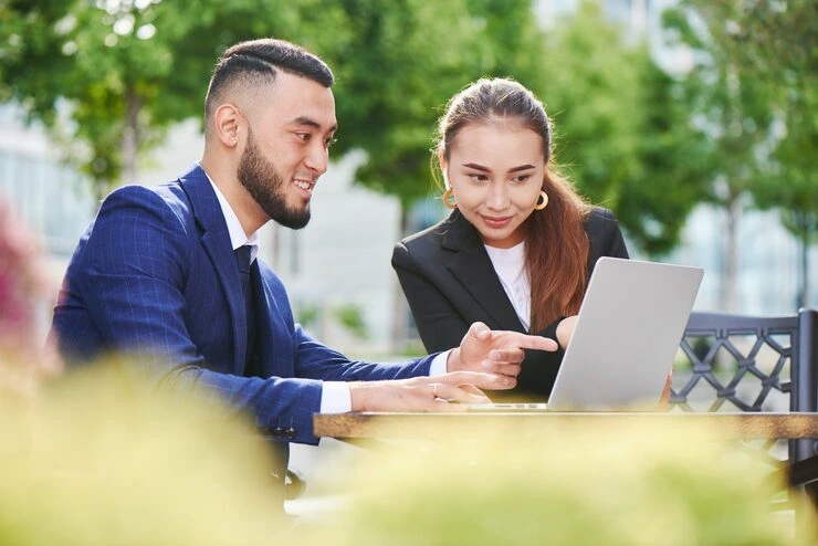 Local Business Network Integration and Partnership Development