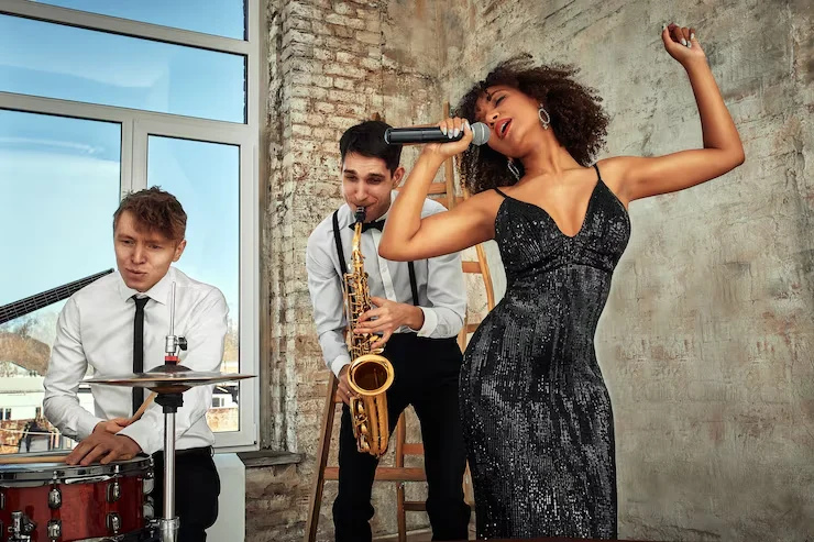 Salsa Flash Mobs for Surprise Performances