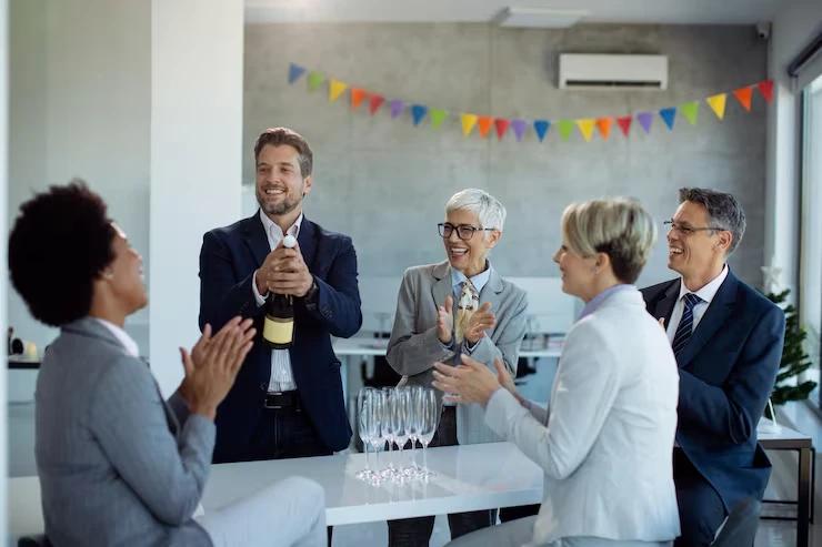 Experts organizing corporate gala dinners and award ceremonies for businesses in Amsterdam.