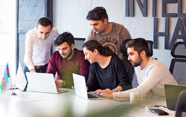 End-to-End Creative Marketing Managementr